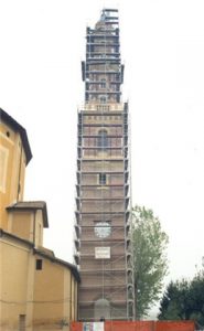 Restauro e consolidamento campanile lesionato dal terremoto